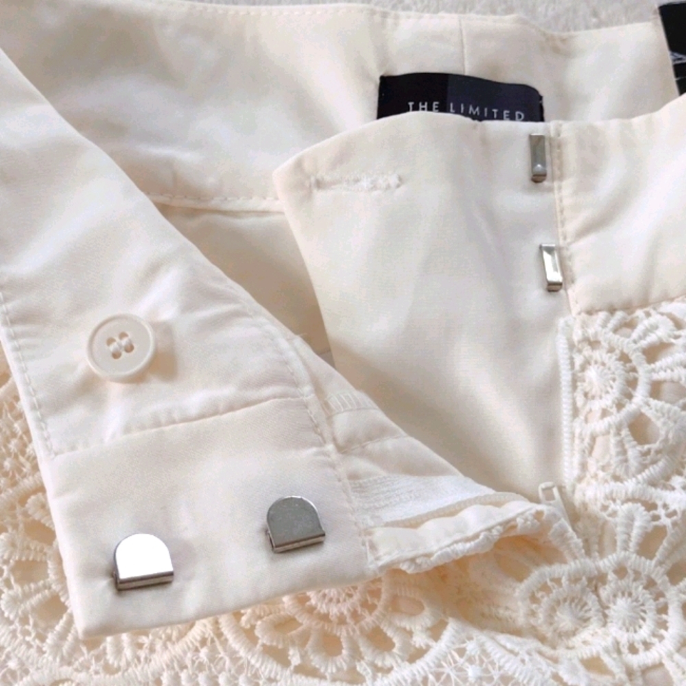 The Limited lace shorts - Picture 5 of 6